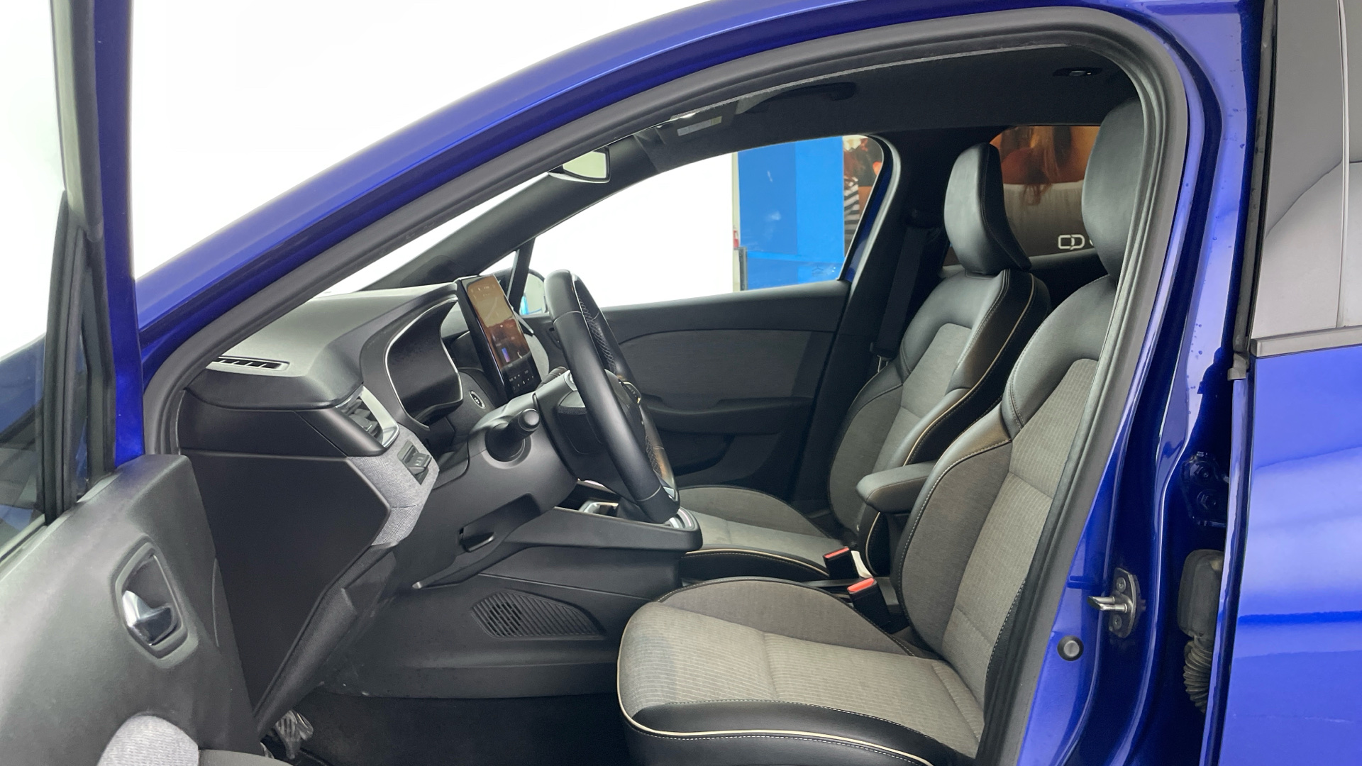 Renault Clio - 11