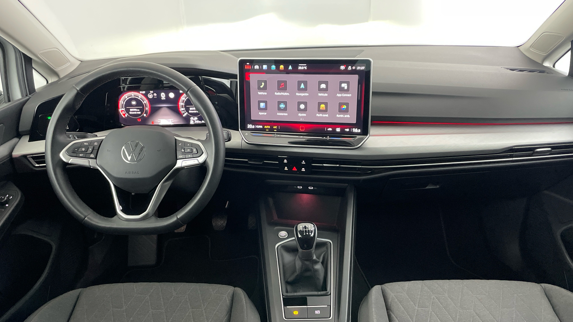 Volkswagen Golf - 10