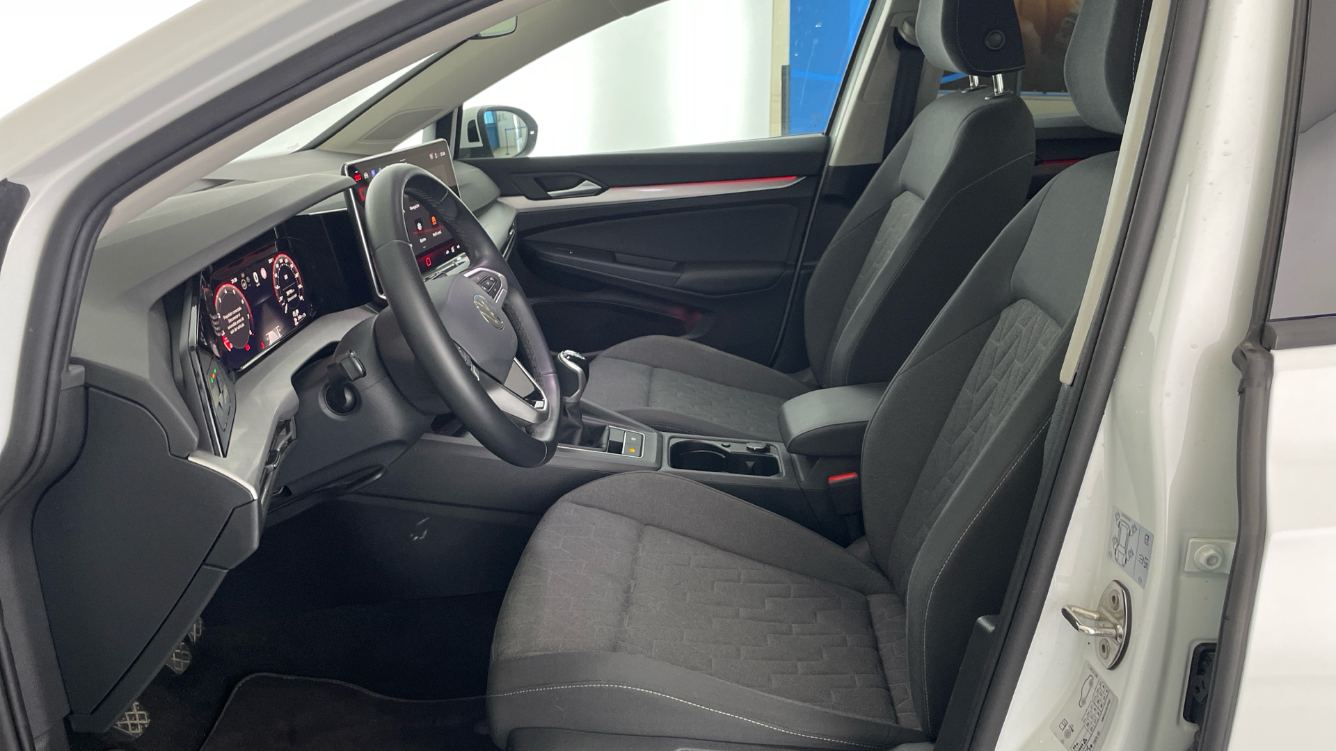 Volkswagen Golf - 11