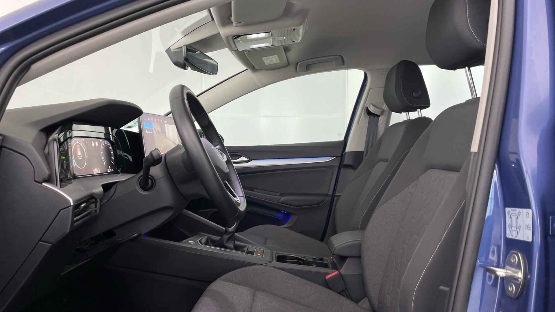 Volkswagen Golf - 11