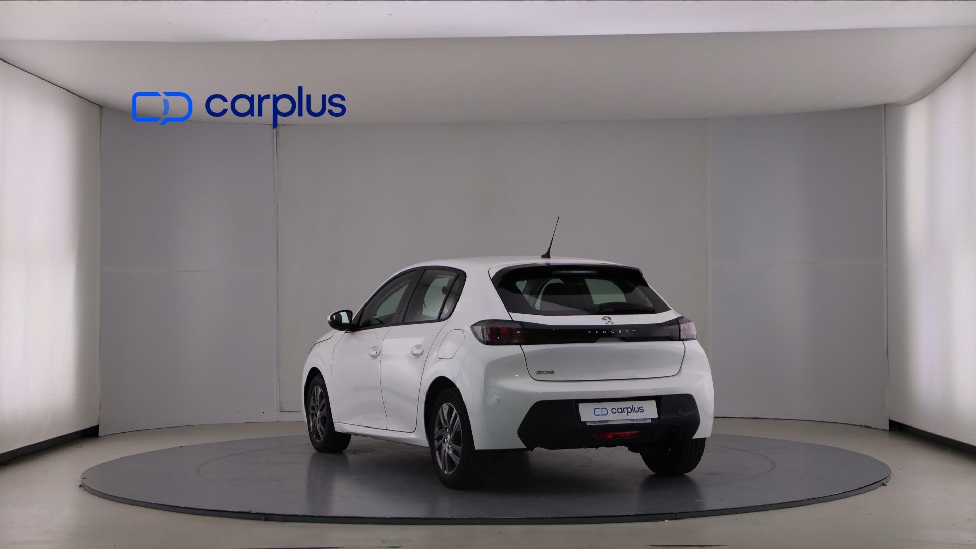 Peugeot 208 - 8