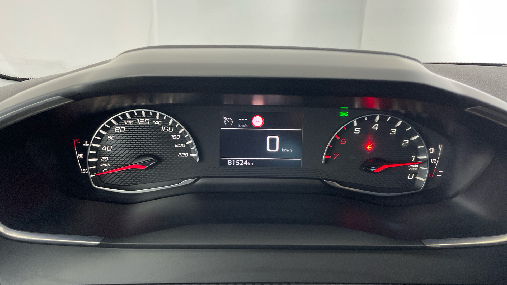 Peugeot 208 - 9