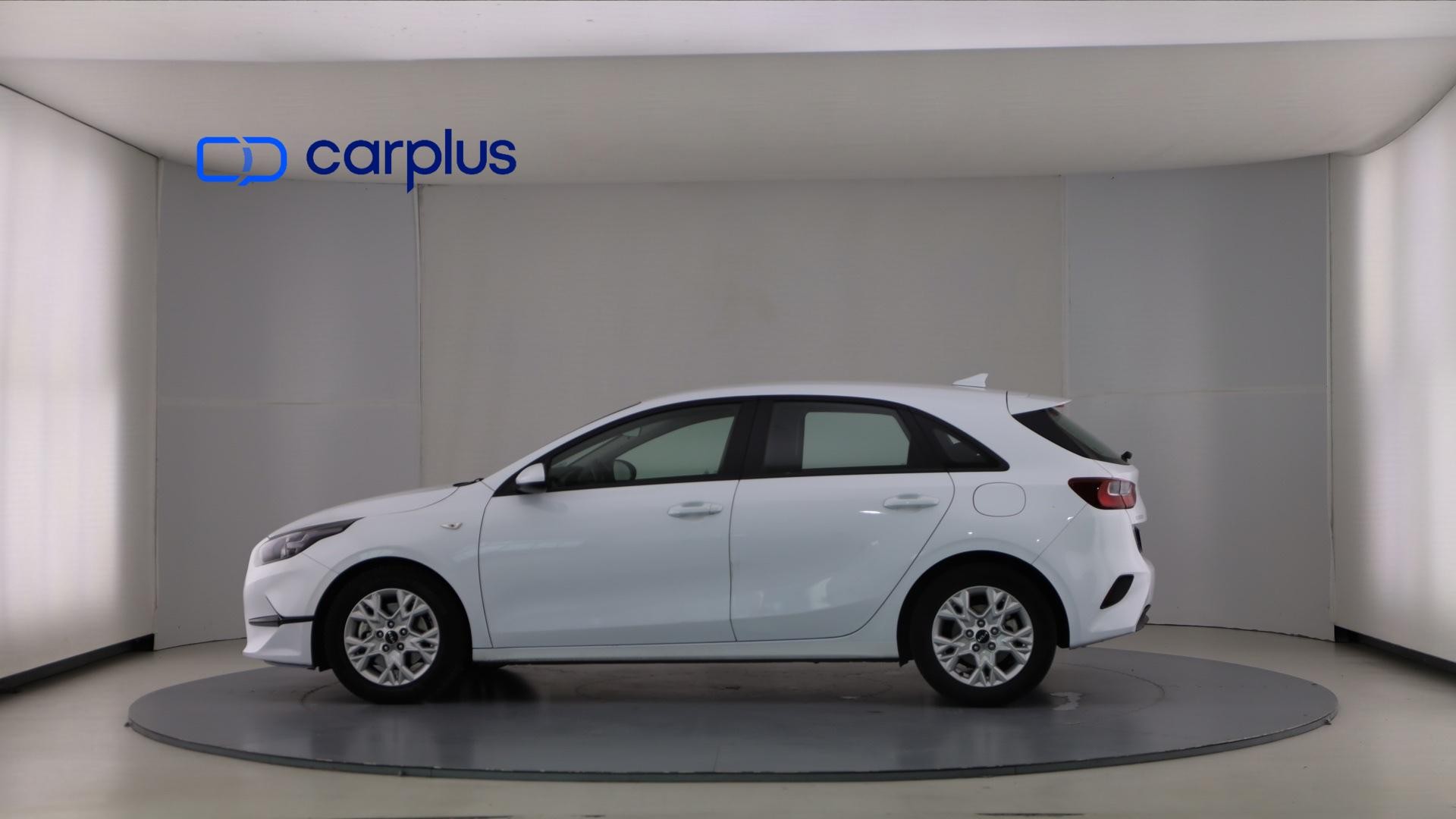 Kia Ceed - 7