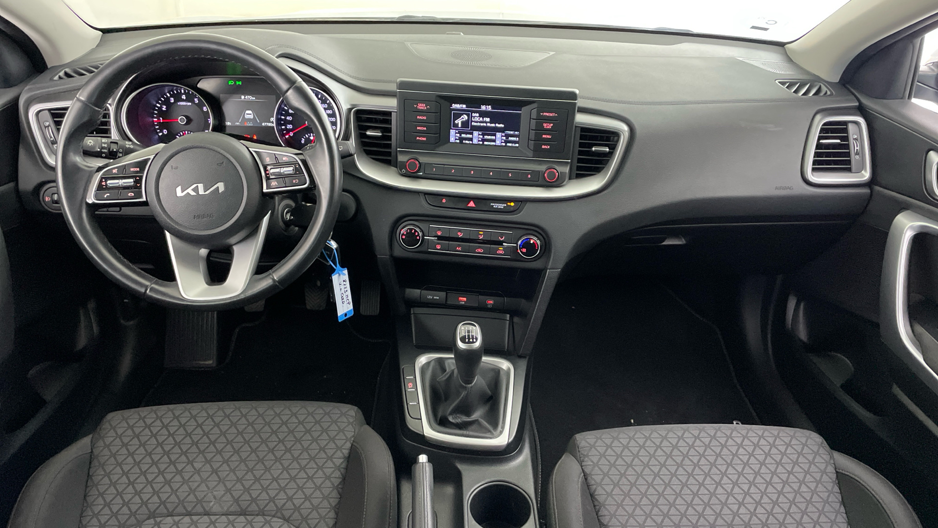 Kia Ceed - 10