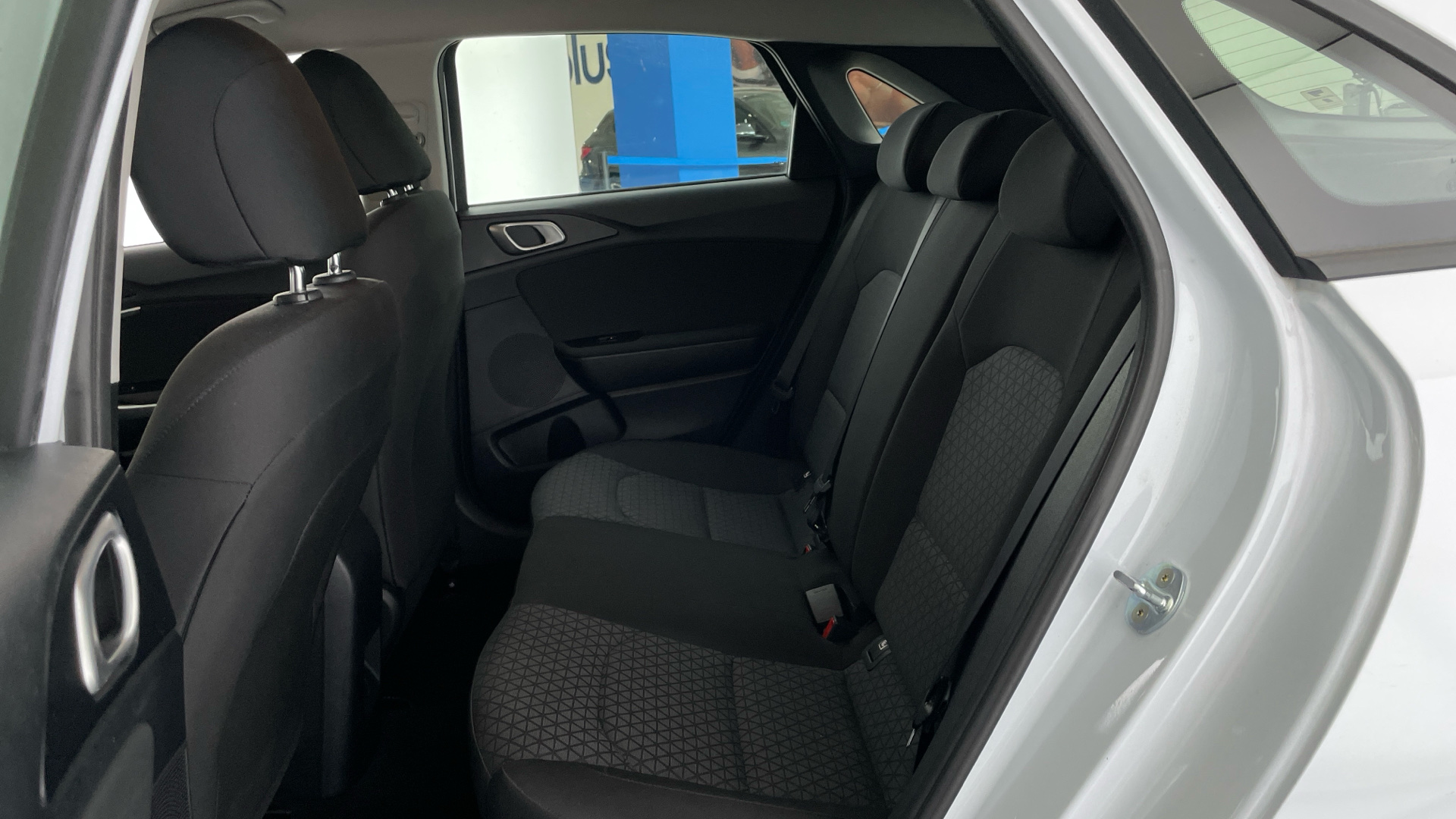 Kia Ceed - 12