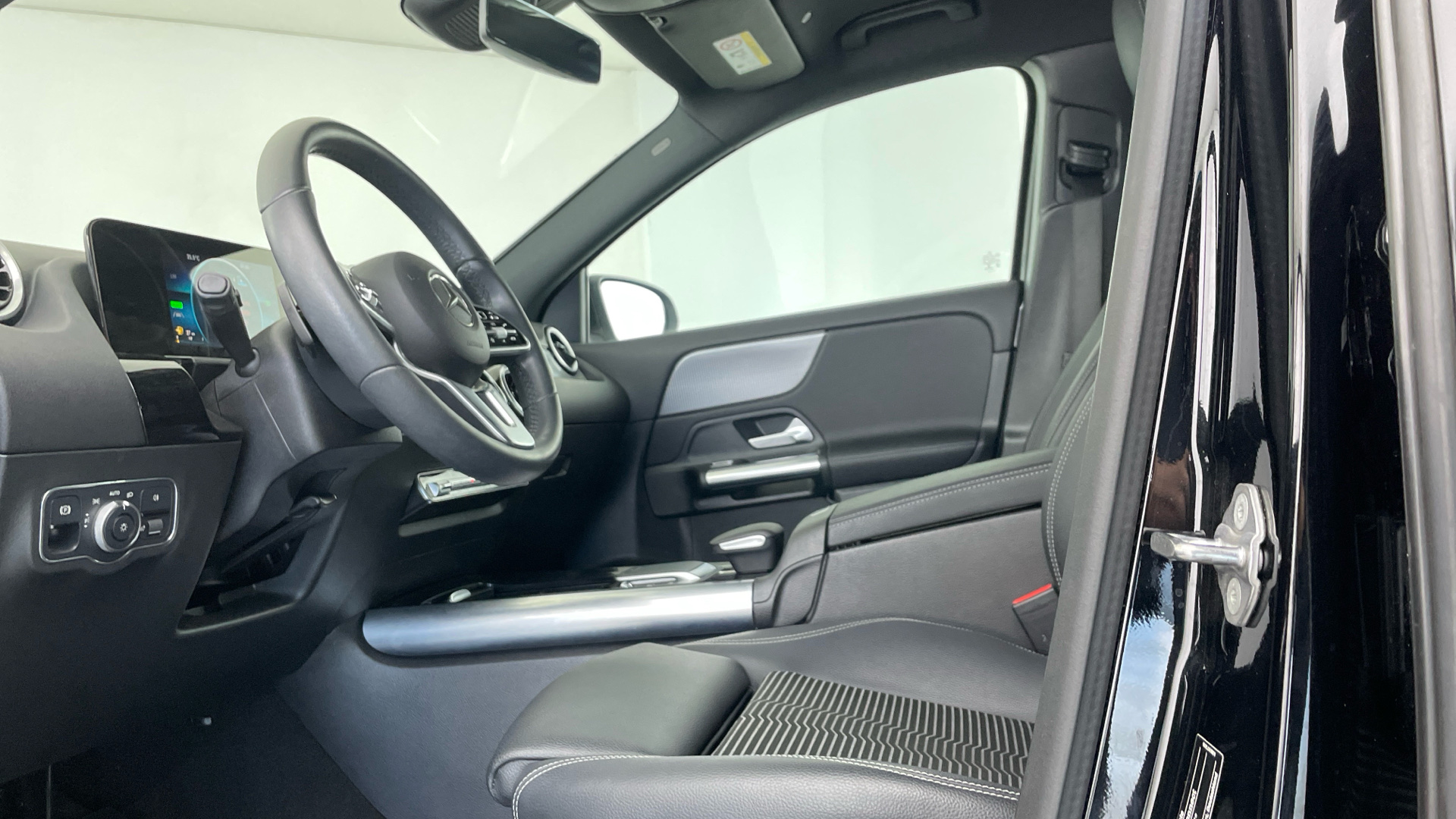 Mercedes-Benz GLA - 11