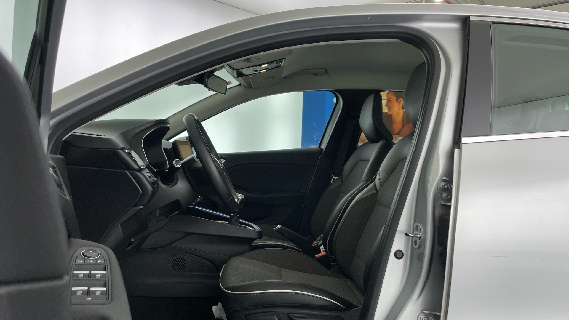 Renault Clio - 11
