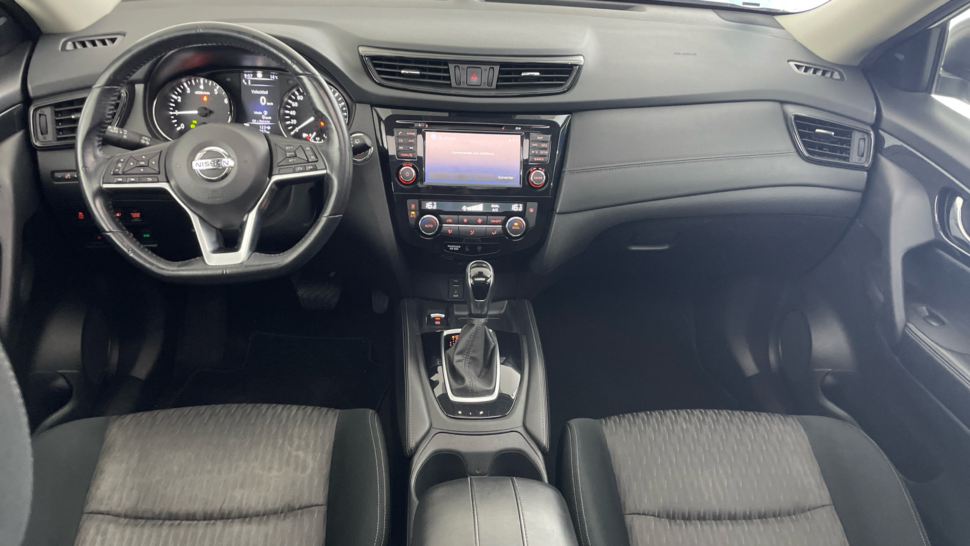 Nissan X-Trail - 10