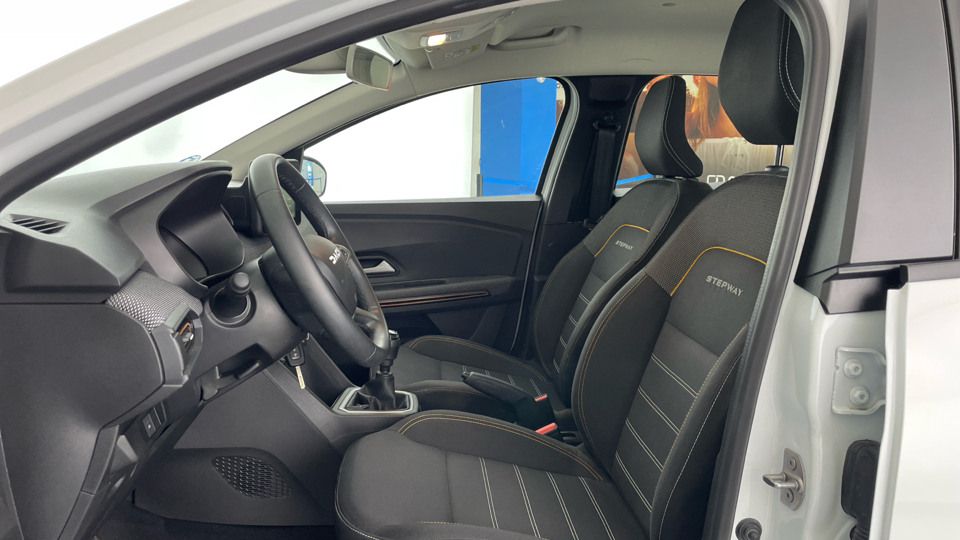 Dacia Sandero - 11