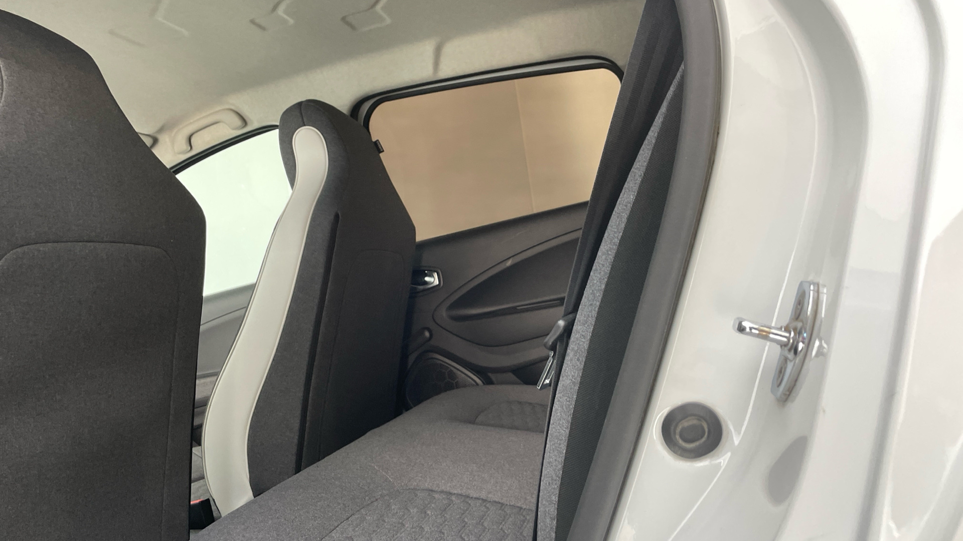 Renault ZOE - 12