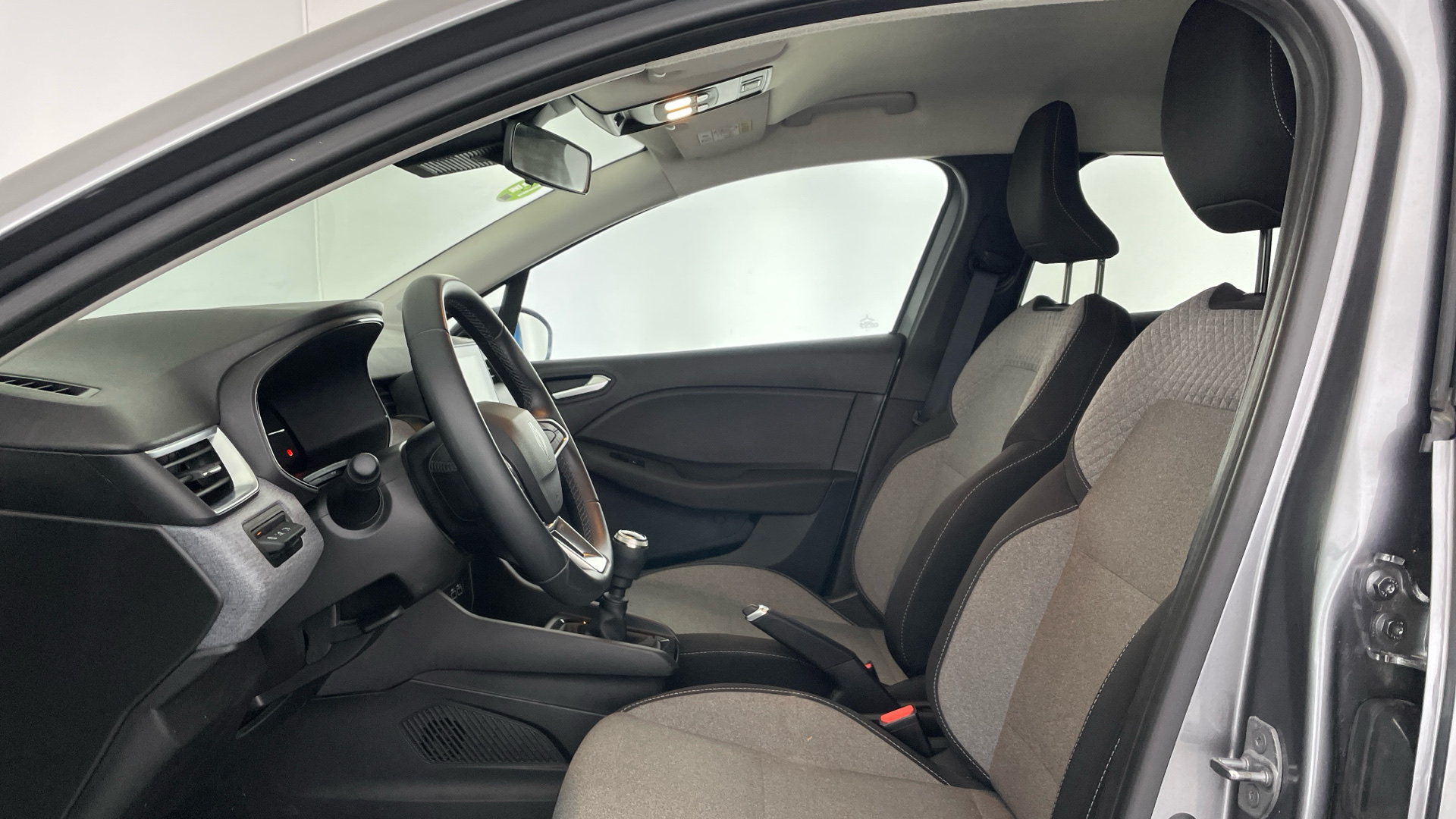 Renault Clio - 11