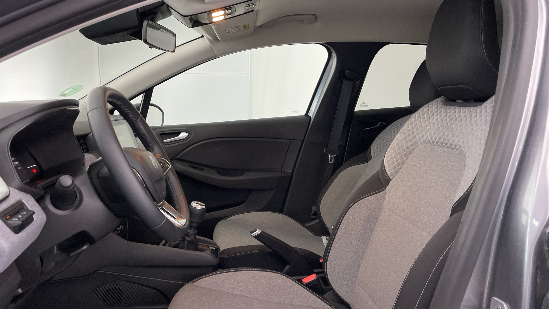 Renault Clio - 11