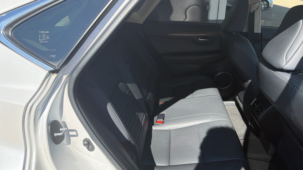 Lexus NX 300h 2.5 5dr CVT [8 Inch Nav] Hybrid Estate - Image 8