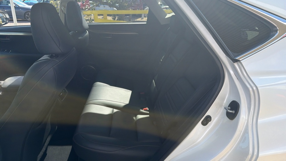 Lexus NX 300h 2.5 5dr CVT [8 Inch Nav] Hybrid Estate - Image 15