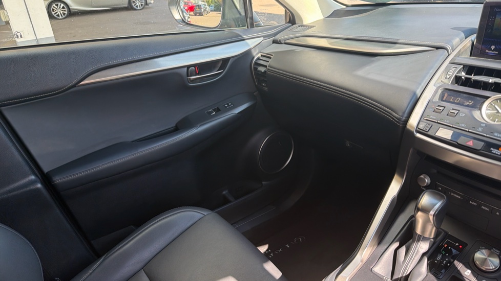 Lexus NX 300h 2.5 5dr CVT [8 Inch Nav] Hybrid Estate - Image 47