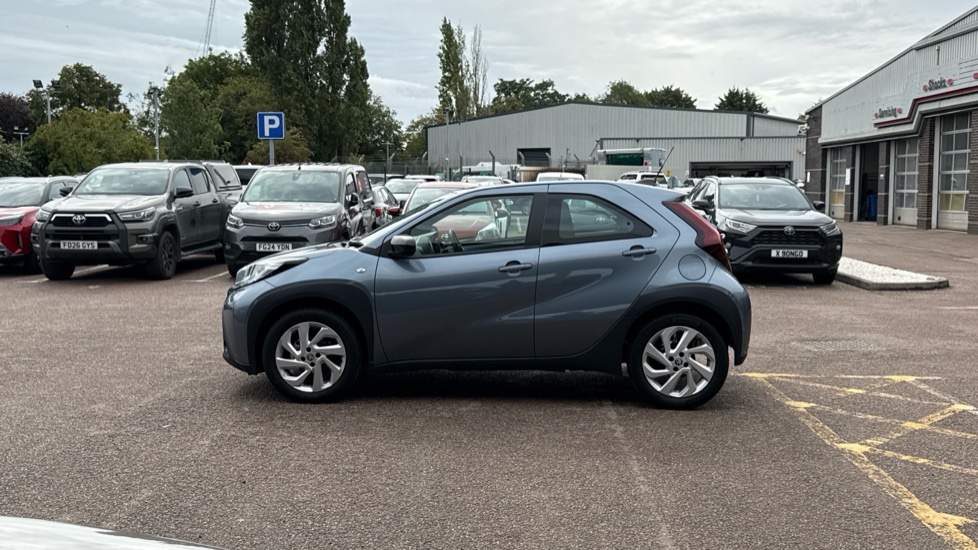 Toyota Aygo X 1.0 VVT-i Pure 5dr Auto Petrol Hatchback - Image 24