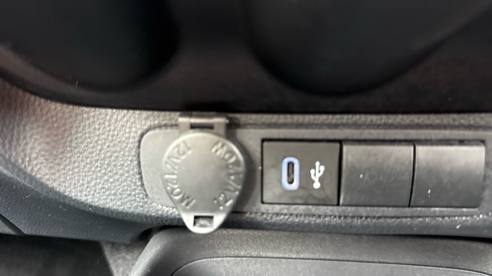 Toyota Aygo X 1.0 VVT-i Pure 5dr Auto Petrol Hatchback - Image 37