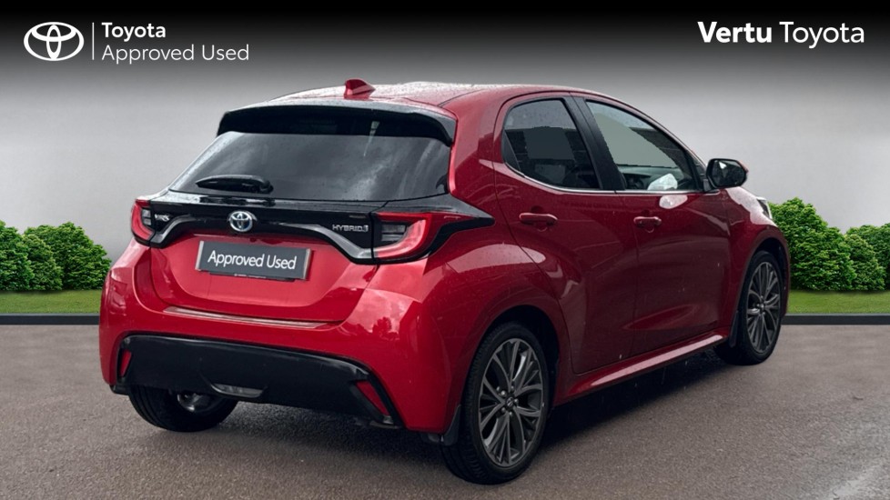 Toyota Yaris 1.5 Hybrid Excel 5dr CVT Hybrid Hatchback - Image 2