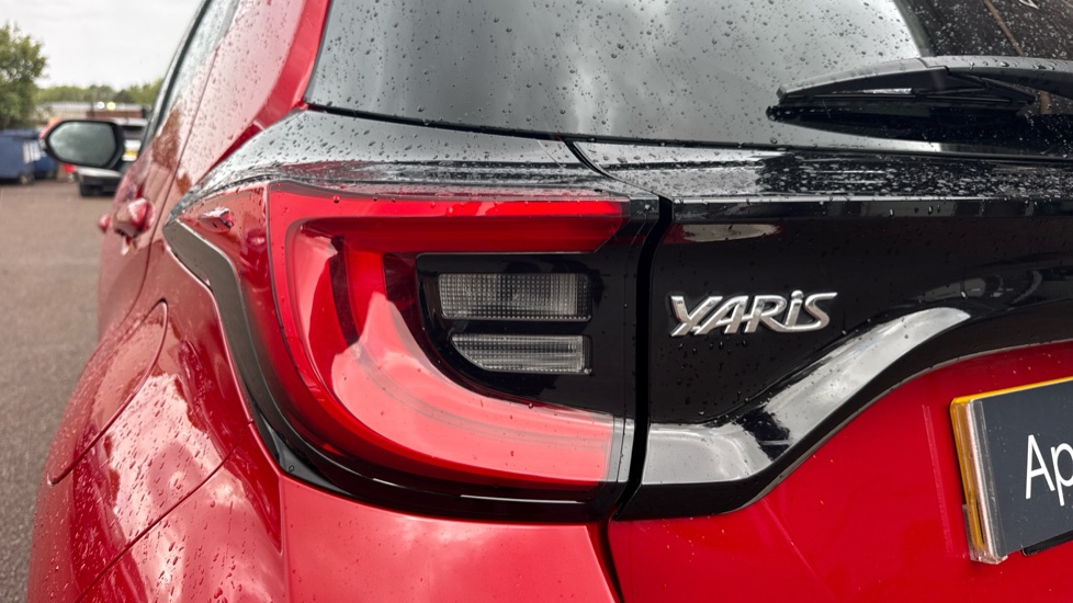 Toyota Yaris 1.5 Hybrid Excel 5dr CVT Hybrid Hatchback - Image 21