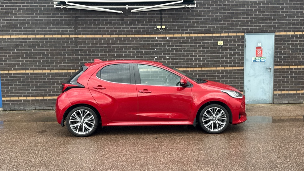 Toyota Yaris 1.5 Hybrid Excel 5dr CVT Hybrid Hatchback - Image 23
