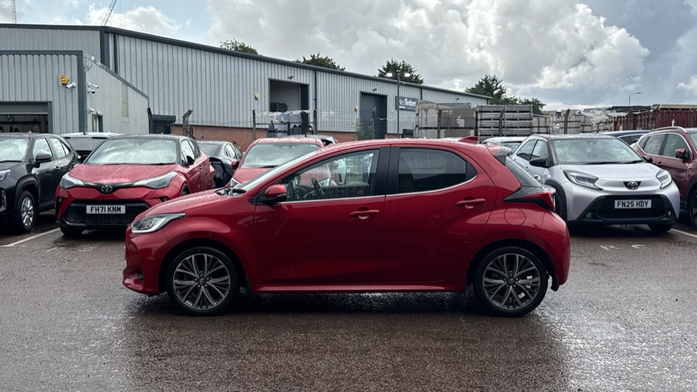 Toyota Yaris 1.5 Hybrid Excel 5dr CVT Hybrid Hatchback - Image 24