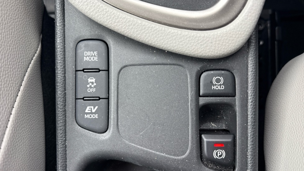 Toyota Yaris 1.5 Hybrid Excel 5dr CVT Hybrid Hatchback - Image 45