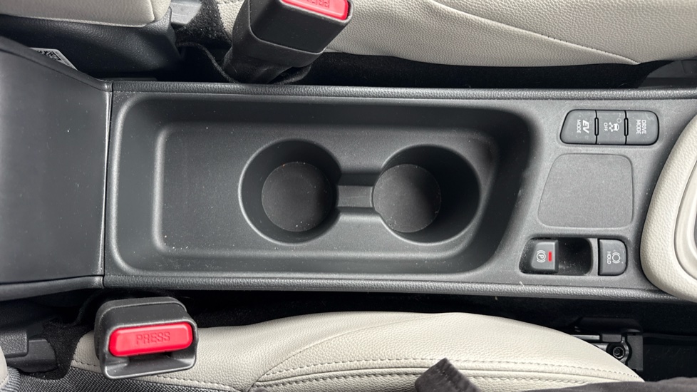 Toyota Yaris 1.5 Hybrid Excel 5dr CVT Hybrid Hatchback - Image 48