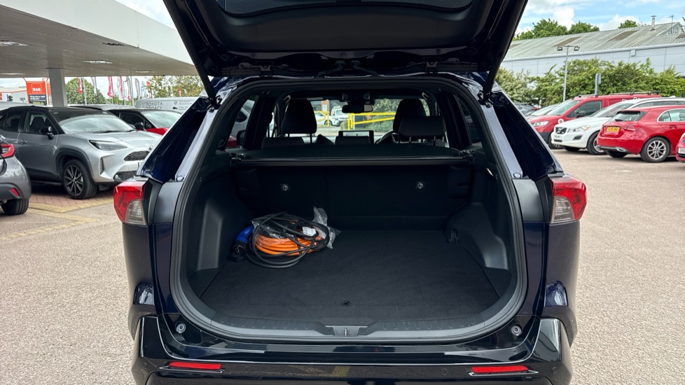 Toyota RAV4 2.5 PHEV Design 5dr CVT Estate - Image 13