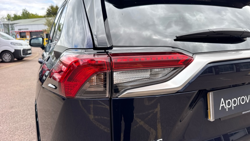 Toyota RAV4 2.5 PHEV Design 5dr CVT Estate - Image 21