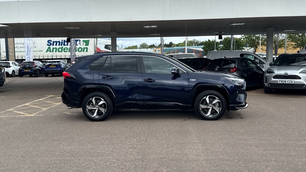 Toyota RAV4 2.5 PHEV Design 5dr CVT Estate - Image 23