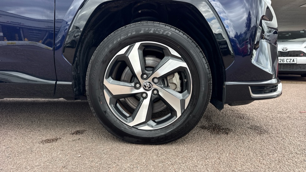 Toyota RAV4 2.5 PHEV Design 5dr CVT Estate - Image 25