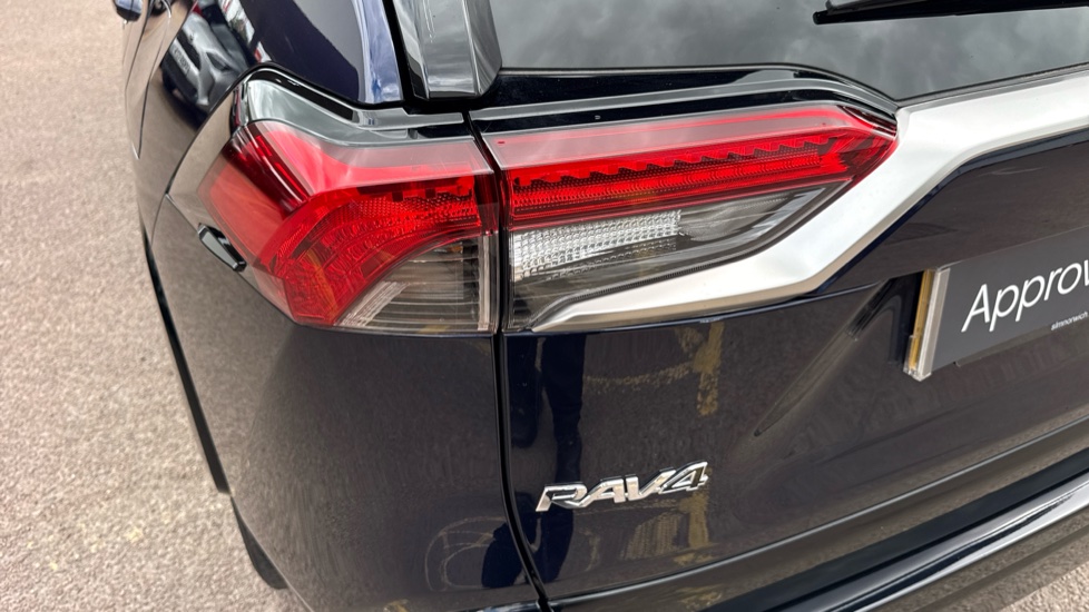Toyota RAV4 2.5 PHEV Design 5dr CVT Estate - Image 44