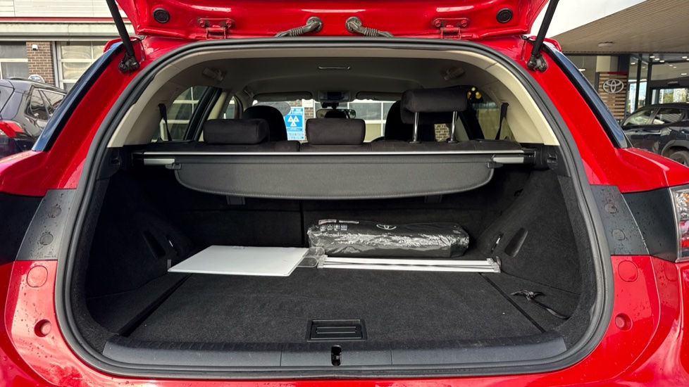 Lexus CT 200h 1.8 Advance 5dr CVT Auto Hybrid Hatchback - Image 13