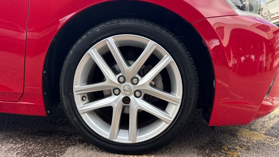 Lexus CT 200h 1.8 Advance 5dr CVT Auto Hybrid Hatchback - Image 25