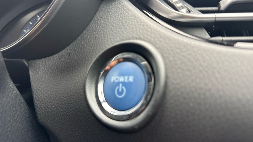 Toyota C-HR 2.0 Hybrid Excel 5dr CVT Hybrid Hatchback - Image 16