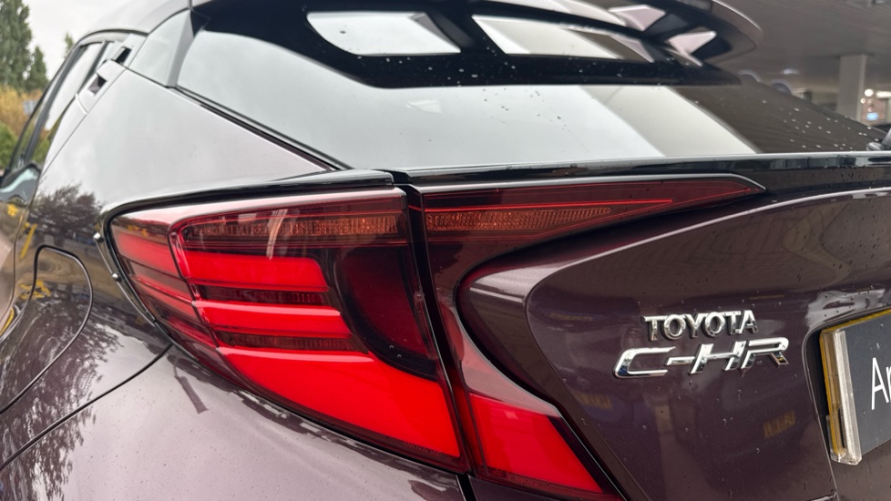 Toyota C-HR 2.0 Hybrid Excel 5dr CVT Hybrid Hatchback - Image 21