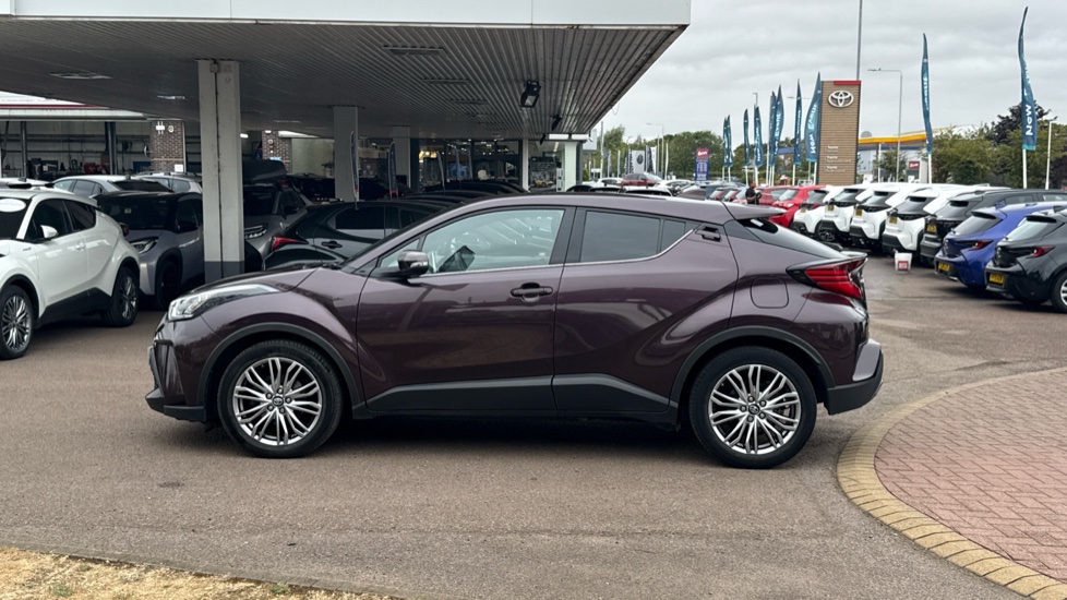 Toyota C-HR 2.0 Hybrid Excel 5dr CVT Hybrid Hatchback - Image 24