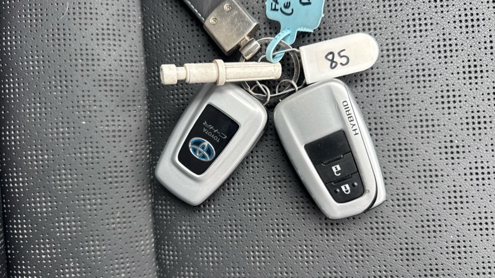 Toyota C-HR 2.0 Hybrid Excel 5dr CVT Hybrid Hatchback - Image 28
