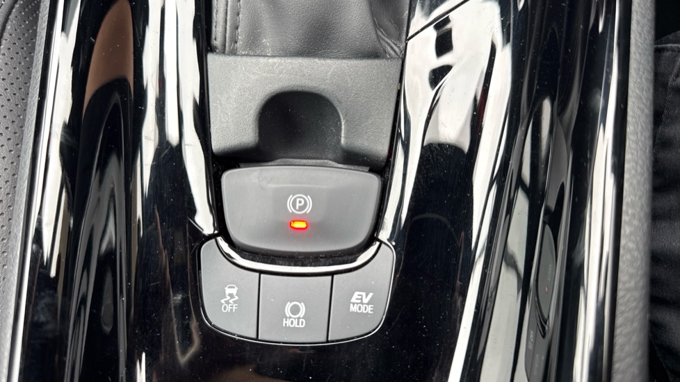Toyota C-HR 2.0 Hybrid Excel 5dr CVT Hybrid Hatchback - Image 45