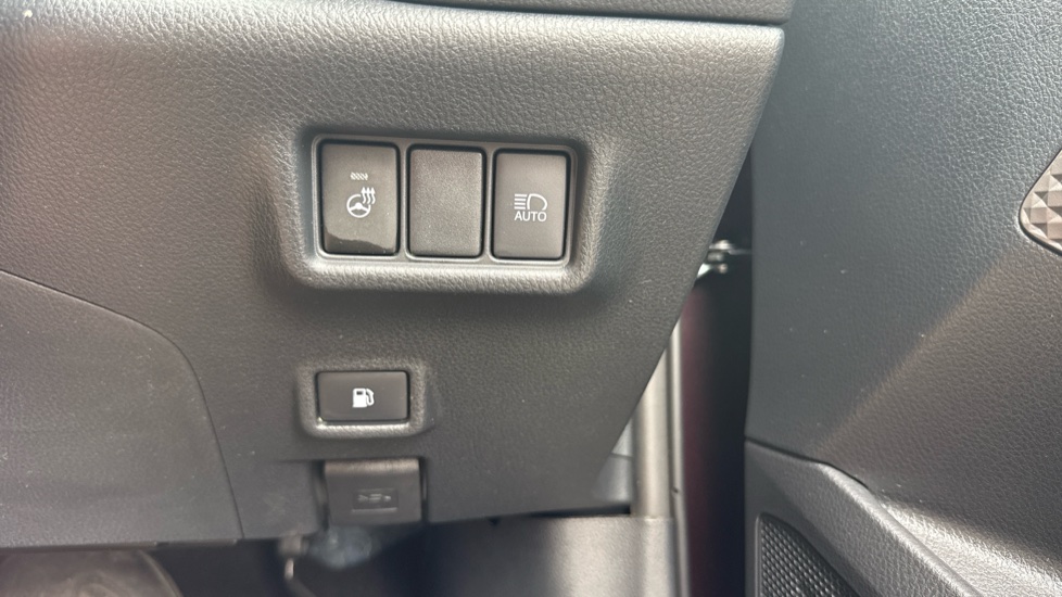 Toyota C-HR 2.0 Hybrid Excel 5dr CVT Hybrid Hatchback - Image 50