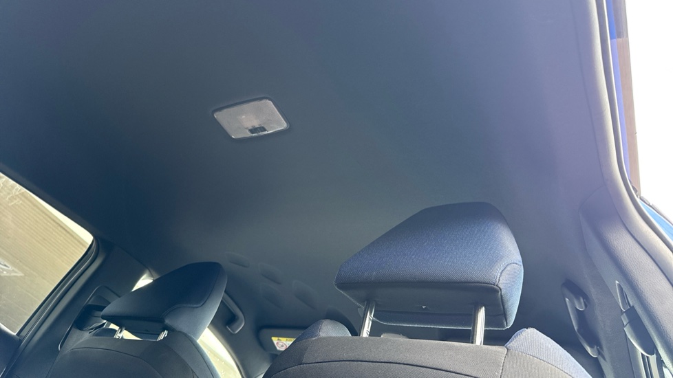 Toyota C-HR 1.8 Hybrid Dynamic 5dr CVT Hybrid Hatchback - Image 19
