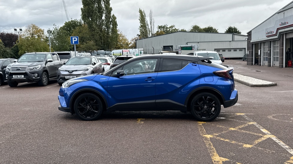 Toyota C-HR 1.8 Hybrid Dynamic 5dr CVT Hybrid Hatchback - Image 24