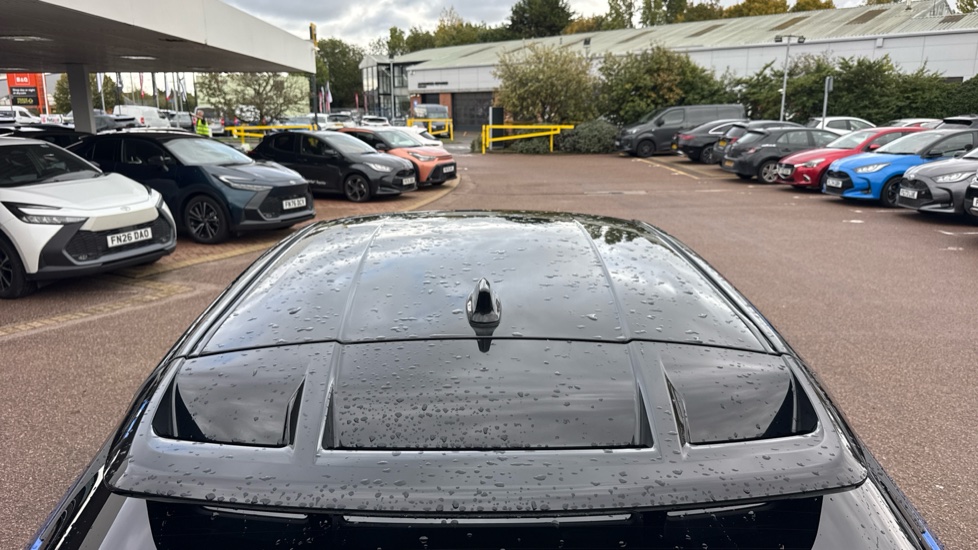 Toyota C-HR 1.8 Hybrid Dynamic 5dr CVT Hybrid Hatchback - Image 29