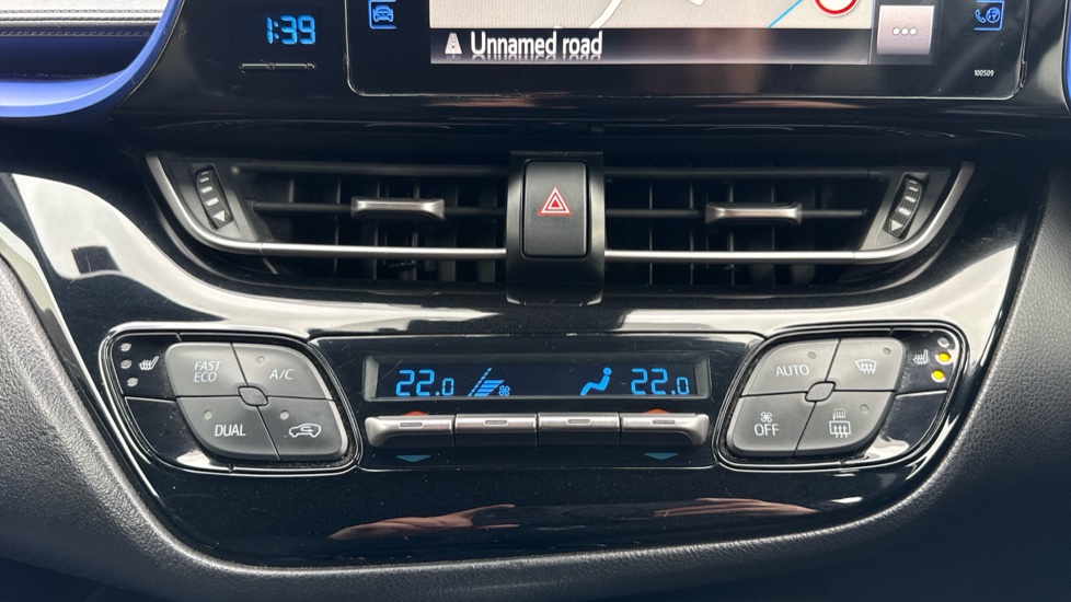 Toyota C-HR 1.8 Hybrid Dynamic 5dr CVT Hybrid Hatchback - Image 35