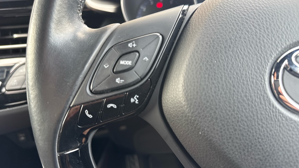 Toyota C-HR 1.2T Excel 5dr CVT AWD [Leather] Petrol Hatchback - Image 39