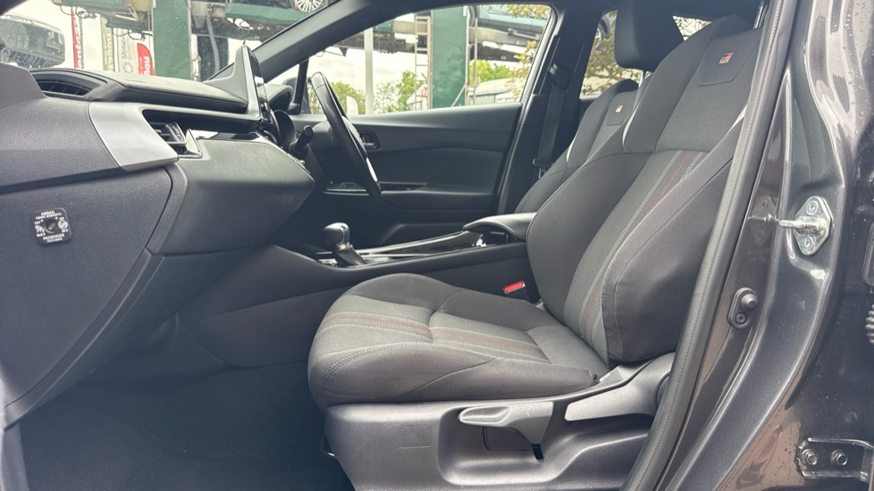 Toyota C-HR 1.8 Hybrid GR Sport 5dr CVT Hybrid Hatchback - Image 5