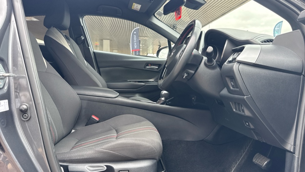 Toyota C-HR 1.8 Hybrid GR Sport 5dr CVT Hybrid Hatchback - Image 12