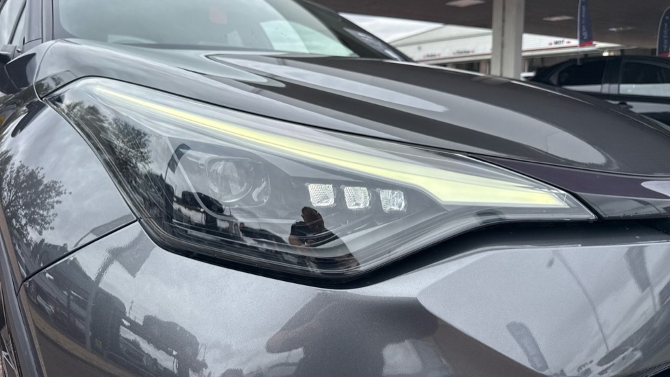 Toyota C-HR 1.8 Hybrid GR Sport 5dr CVT Hybrid Hatchback - Image 20