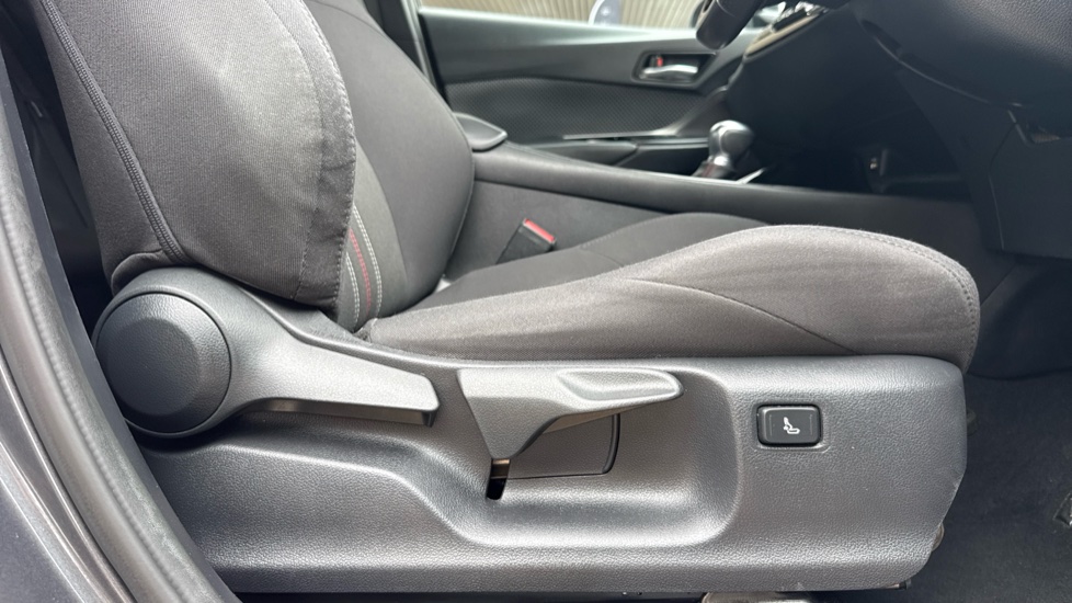 Toyota C-HR 1.8 Hybrid GR Sport 5dr CVT Hybrid Hatchback - Image 29