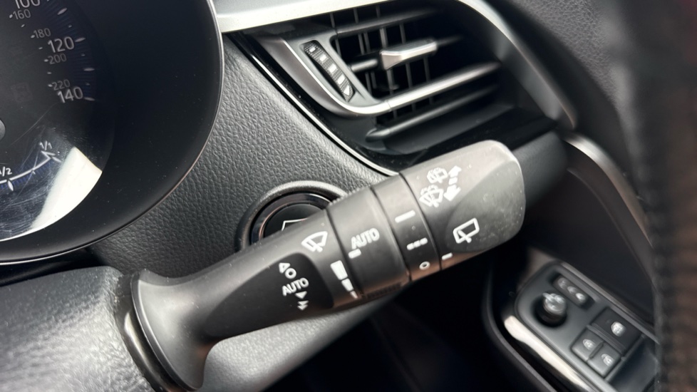 Toyota C-HR 1.8 Hybrid GR Sport 5dr CVT Hybrid Hatchback - Image 33